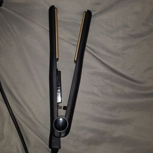 Hot tools straighten